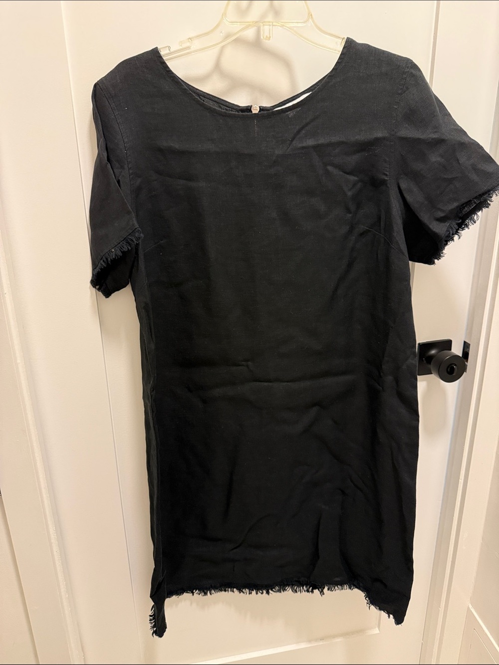 Tommy Bahama Black Short-Sleeve Frayed Hem linen dress